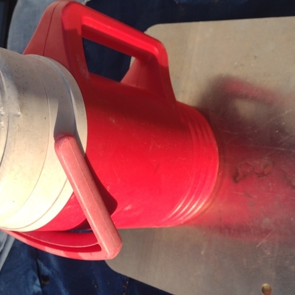 Red Insulated Beverage Dispenser with Handle - Picture 4 of 4